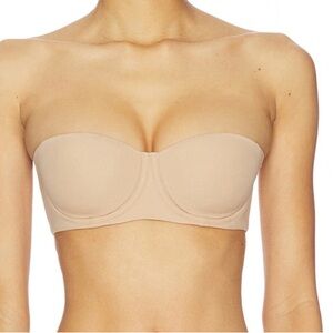 SKIMS FITS EVERYBODY STRAPLESS BRA CLAY - 34H